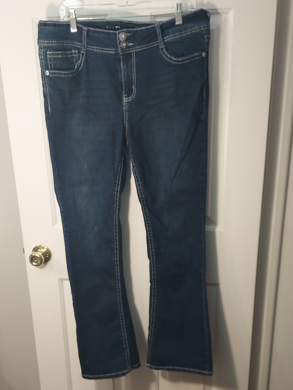 Women’s Wallflower Dark Blue Stretch Bootcut Jeans With Rhinestone Accents